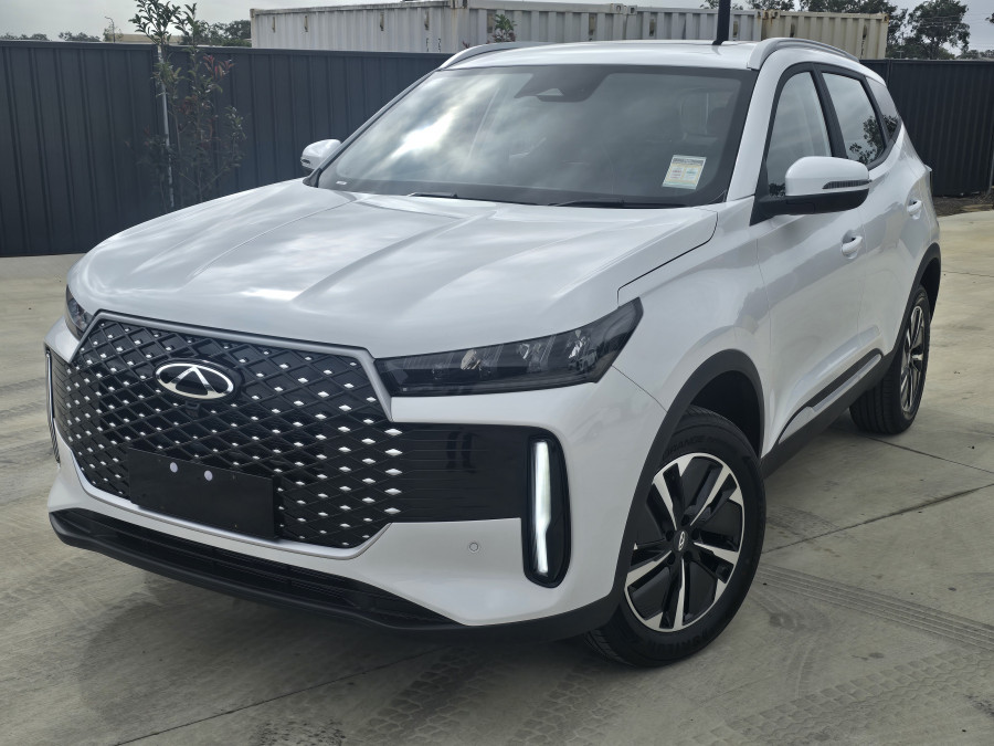 2026 Chery Tiggo 4  Hybrid Ultimate SUV Image 3
