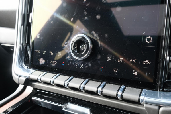 2025 GMC Yukon T1 Denali SUV Image 13