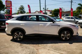 2024 MY24.5 MG HS AS33 Vibe SUV