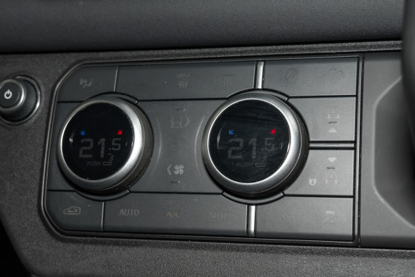 2024 Land Rover Defender L663 130 D300 X-Dynamic SE SUV Image 18
