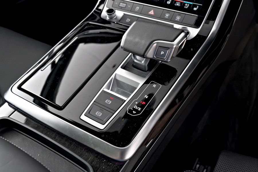 2026 MY25 Audi Q7 4M TFSI 250kW S line SUV