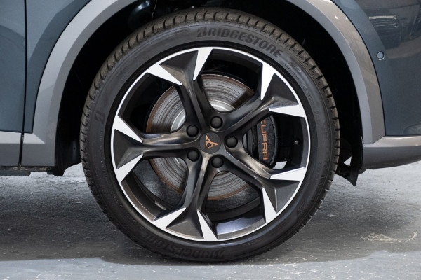 2025 Cupra Formentor VZe SUV image 5