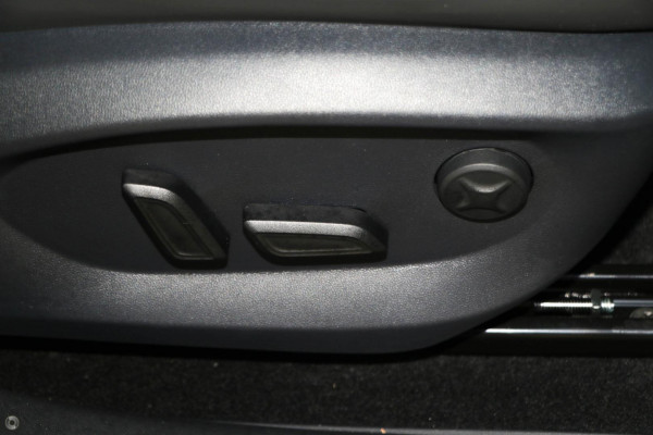 2025 MG HS AS33 Essence SUV Image 13