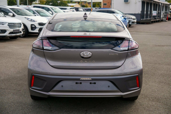 2022 Hyundai IONIQ AE.V4 Electric Elite Coupe Image 3