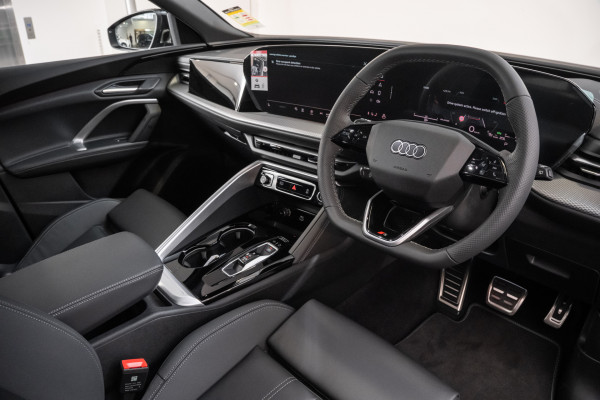 2025 Audi Q5 GU TDI 150kW Sport SUV image 7