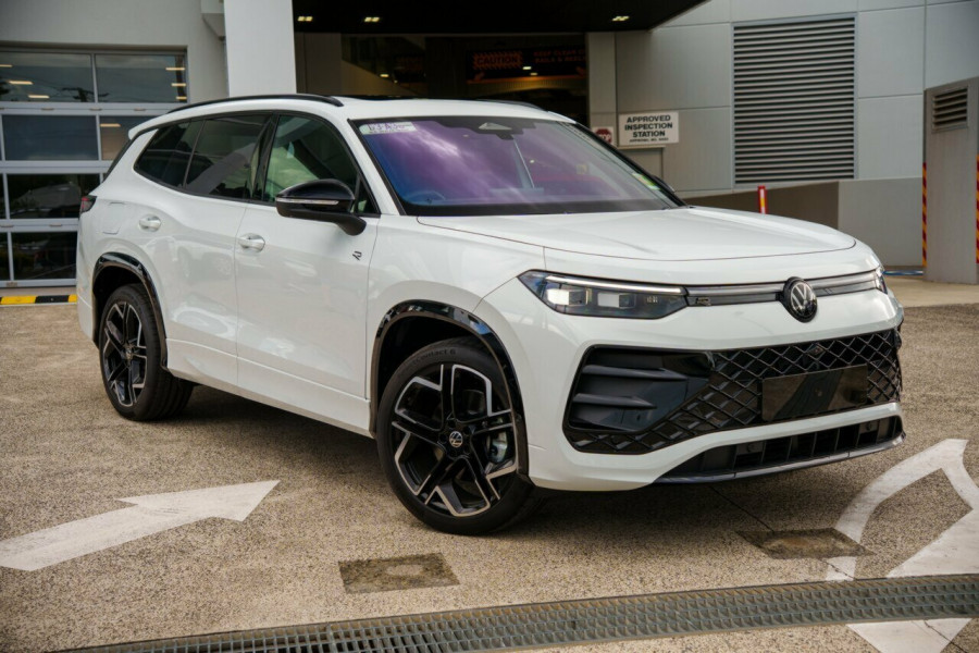 2026 Volkswagen Tayron R4 195TSI R-Line SUV Image 1