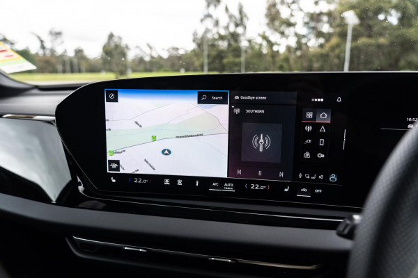 2025 Audi A5 B10 e-hybrid S-Line Wagon image 13