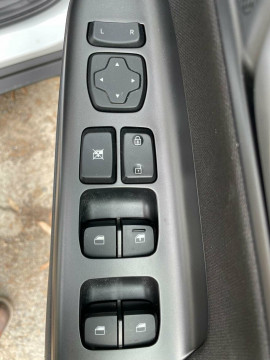 2020 Hyundai KONA OS.3 Active SUV image 12