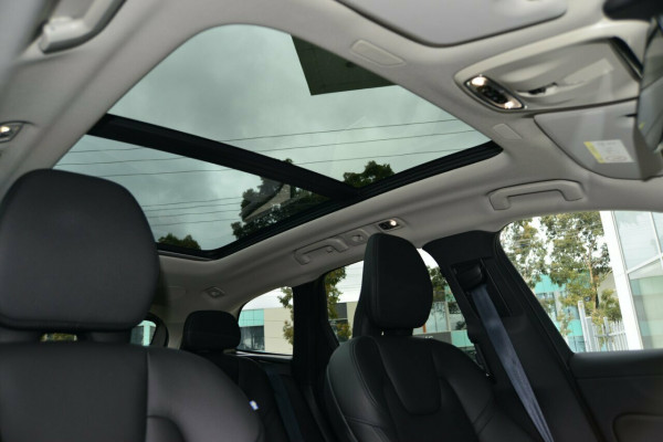 2019 MY20 Volvo XC60 UZ T5 Momentum Suv