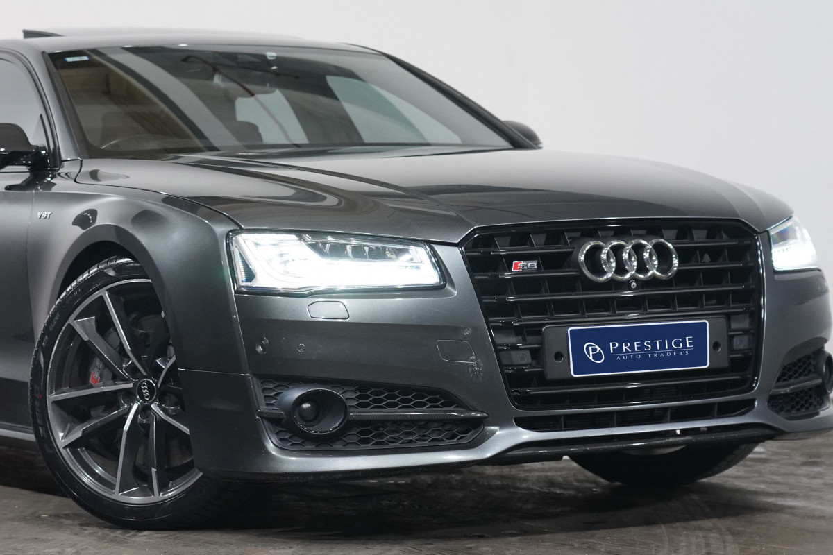 2017 Audi S8 4.0 Tfsi Quattro Plus Sedan Image 2