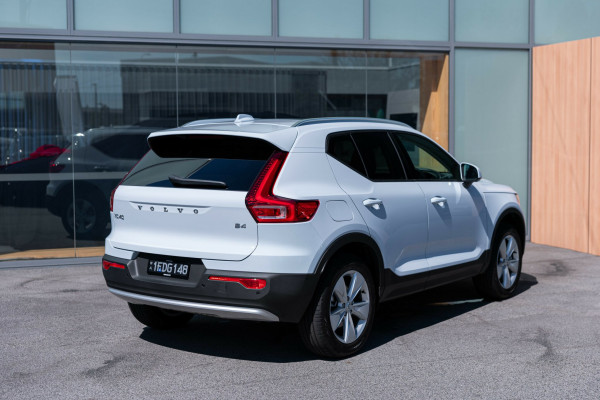 2026 Volvo XC40 XZ Plus B4 SUV Image 2