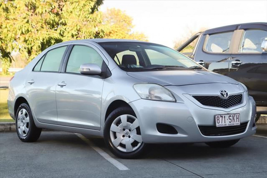 Đánh giá xe Toyota Yaris 2012