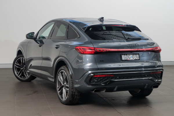 2026 Audi Q5 e-hybrid 270kW SUV image 2