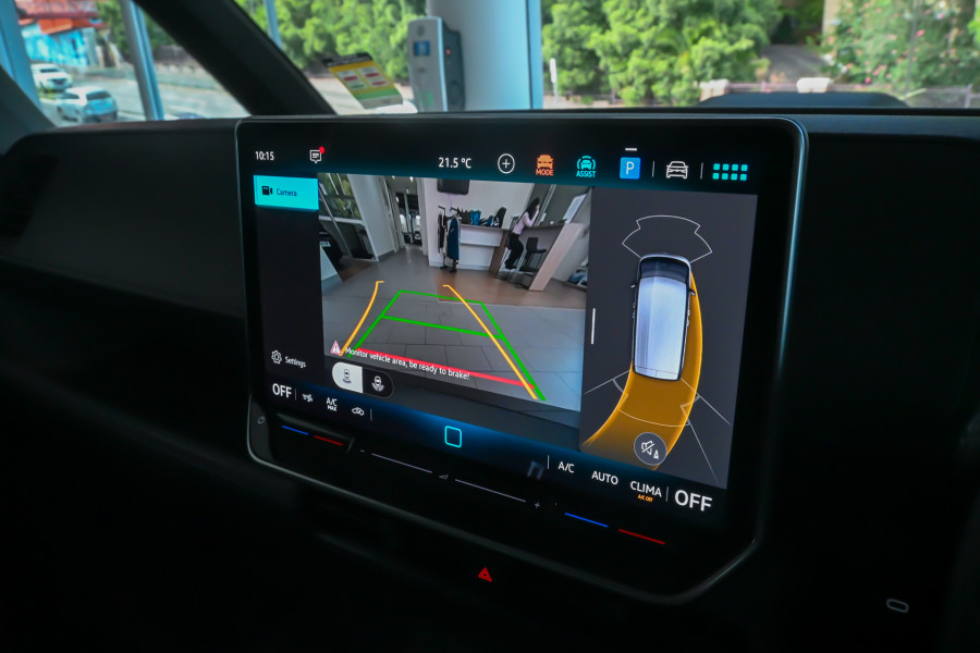 2025 Volkswagen ID. Buzz Cargo EBN BEV550 Van Image 14