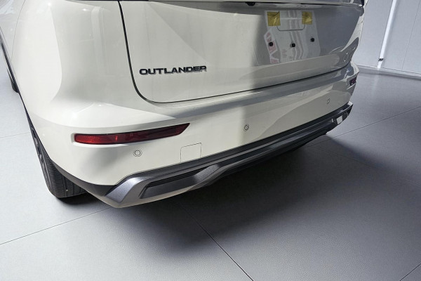 2025 Mitsubishi Outlander ZM LS SUV Image 6
