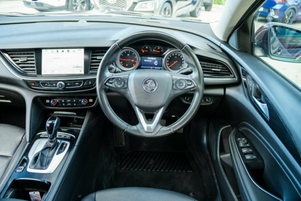 2018 Holden Calais ZB Hatch Image 9