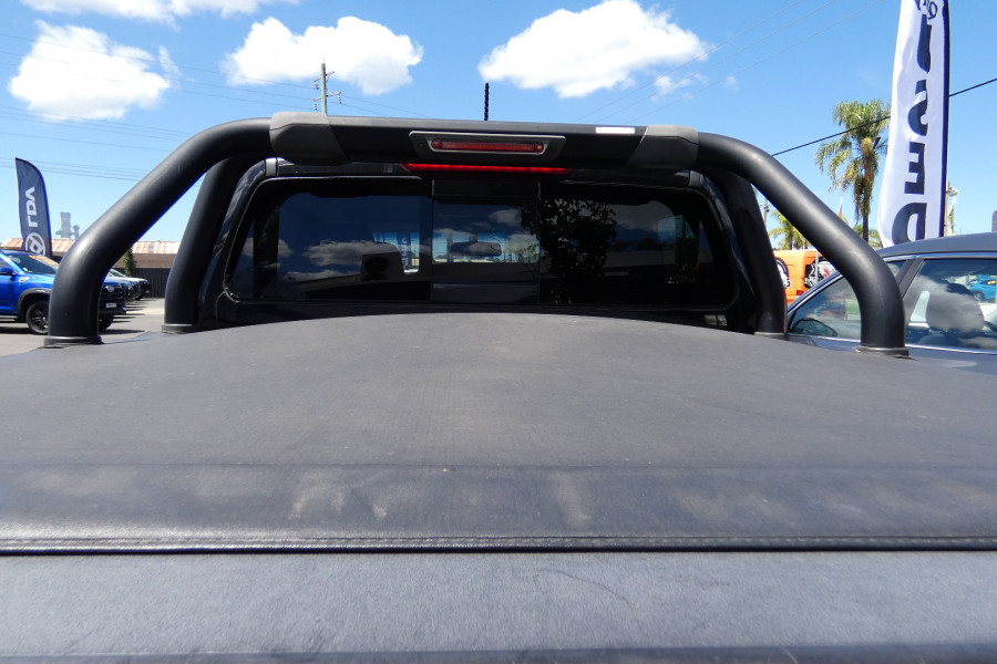 2018 Nissan Navara D23 SERIES III MY18 ST 4X4 BLACK EDITION Ute Image 10