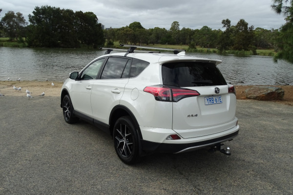 2018 Toyota RAV4 ASA44R GXL SUV Image 5