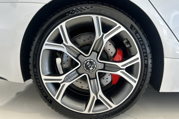 2017 MY18 Kia Stinger CK GT Coupe Image 7