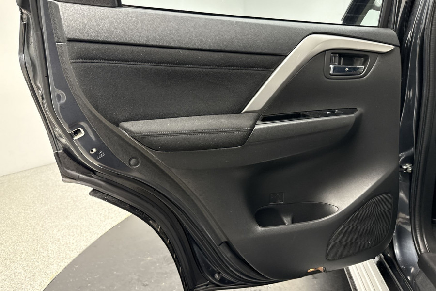 2020 Mitsubishi Pajero Sport QE GLX SUV Image 14