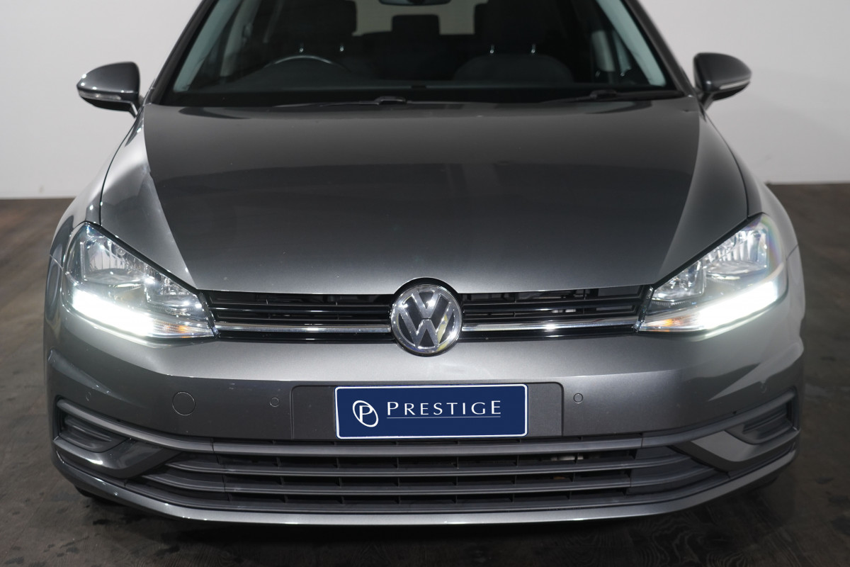 2018 Volkswagen Golf 110 Tsi Trendline Hatch Image 3