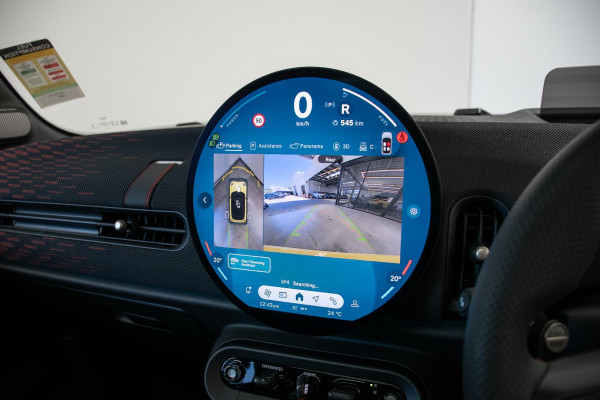 2025 [THIS VEHICLE IS SOLD] image 13