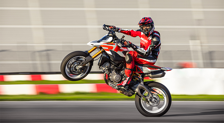 New Ducati Hypermotard V2, V2 SP Image