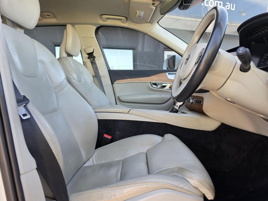 2015 MY16 Volvo XC90 L Series D5 Inscription SUV Image 16