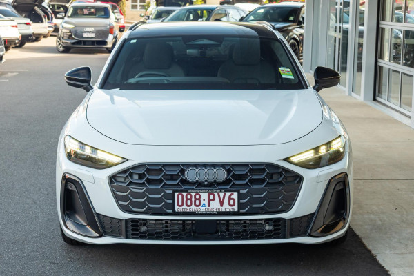 2025 Audi A5 B10 e-hybrid S-Line Wagon image 4
