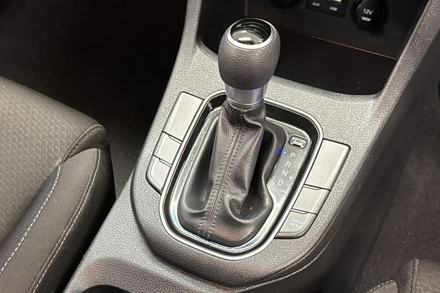 2017 MY18 Hyundai i30 PD Active Hatch Image 9