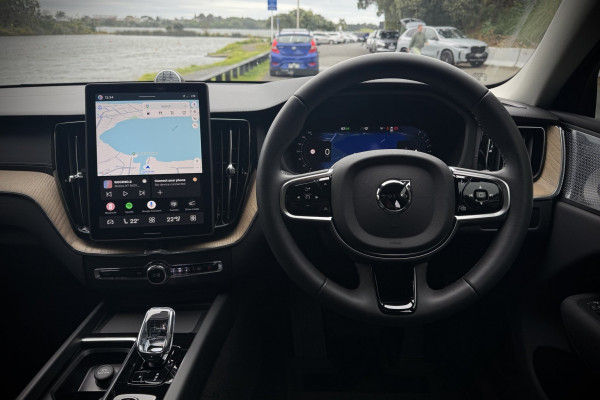 2025 Volvo XC60 UZ Ultra B5 Dark SUV Image 11
