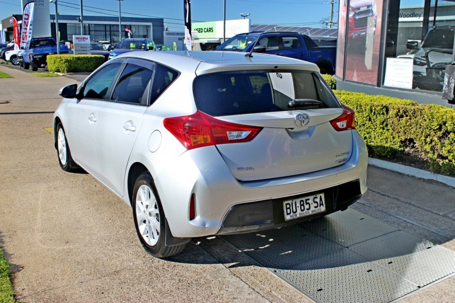 2013 Toyota Corolla ZRE182R Ascent Sport Hatch Image 6