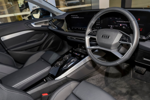 2025 Audi A5 B10 TFSI 150kW S line Sedan image 7