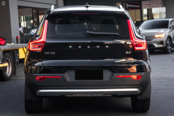 2026 Volvo XC40 XZ Plus B4 SUV Image 3