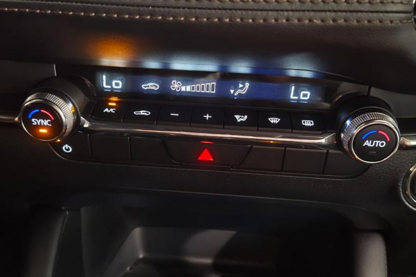 2025 Mazda 3 BP Series G20 Touring Hatch Image 21