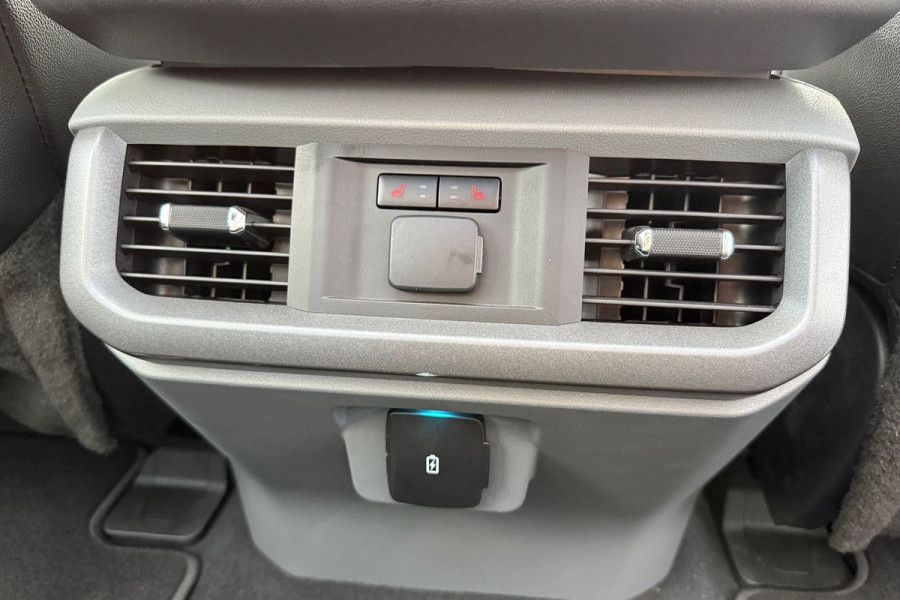 2024 MY23 Ford F-150 No Series Lariat Wagon Image 24