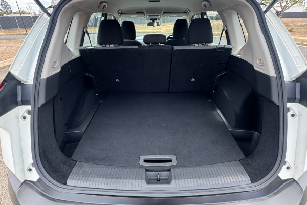 2024 MY25 Nissan X-Trail T33 ST SUV Image 12