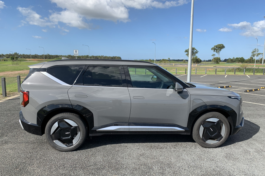2024 MY25 Kia EV5 OVc Earth SUV Image 8