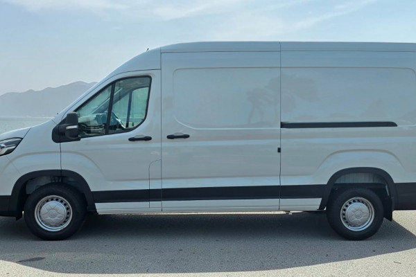 2025 LDV Deliver 9  Mid Roof LWB Van Image 7