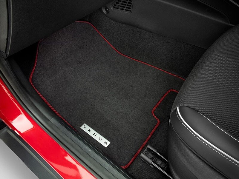 Tailored carpet floor mats - red edging (set of 4)