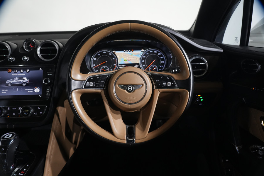 2016 Bentley Bentayga SUV Image 13