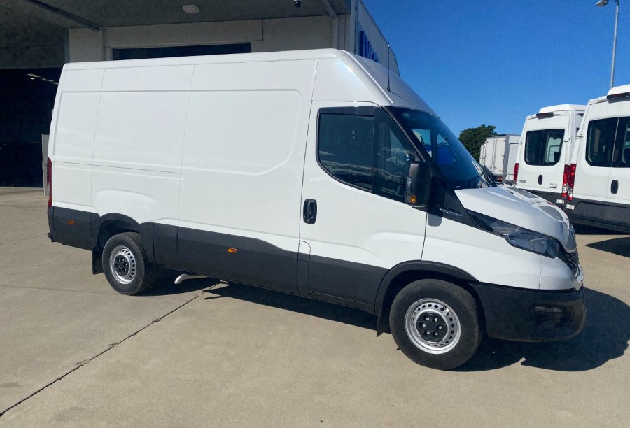2022 Iveco Daily 35S14 Vans