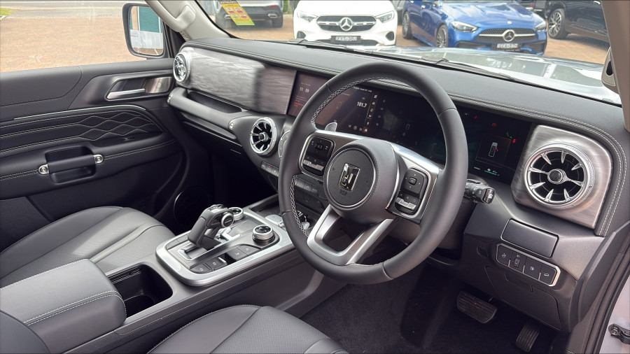 2026 GWM Tank 300 P01 Ultra Hi4-T PHEV SUV Image 16