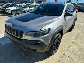 2021 Jeep Cherokee KL Trailhawk SUV image 9