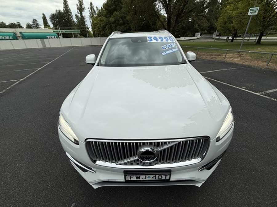 2017 Volvo XC90 L Series D5 Inscription SUV Image 8