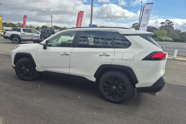 2025 Toyota RAV4 AXAH54R Cruiser SUV Image 8