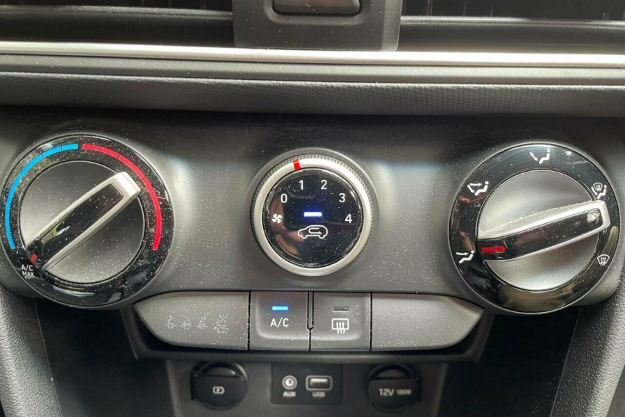 2020 Hyundai KONA OS.3 Active SUV Image 19