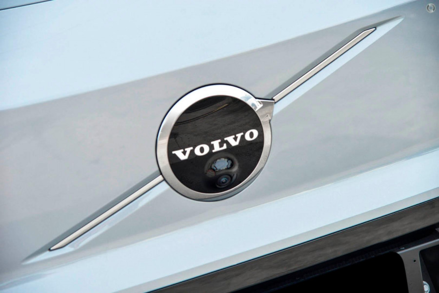 2024 MY25 Volvo EX30  Twin Motor Performance Ultra SUV Image 13