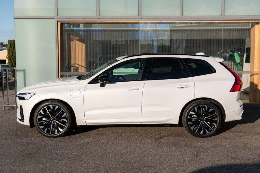 2026 Volvo XC60 UZ Ultra T8 Plug-in Hybrid Dark SUV Image 7