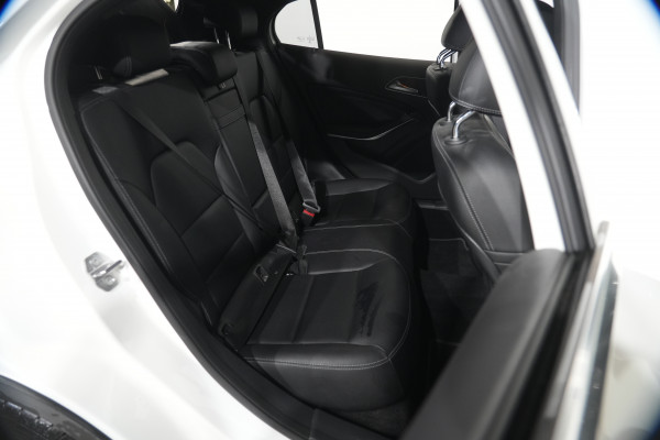 2019 Mercedes-Benz GLA-Class 180 SUV image 25